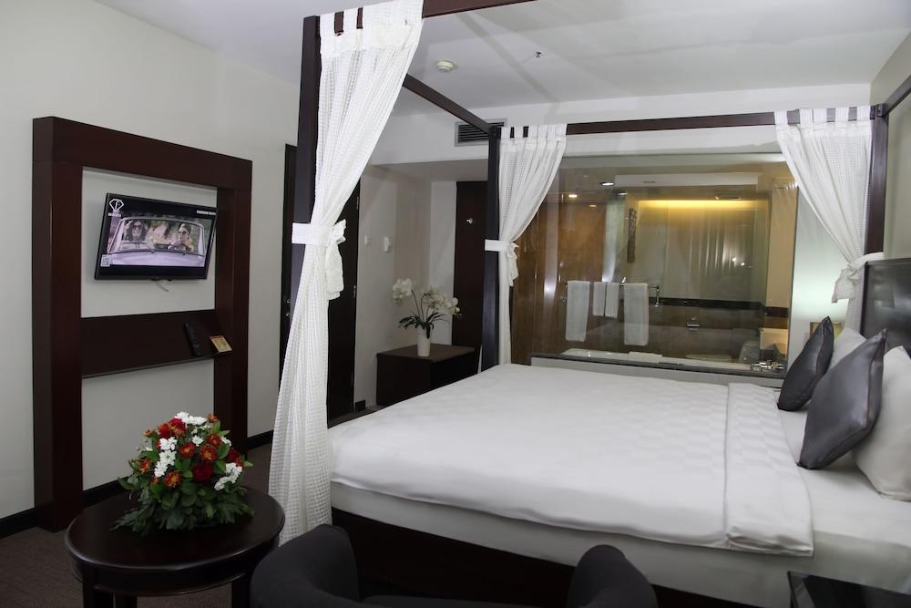 Jayakarta Hotel Jakarta Exterior photo