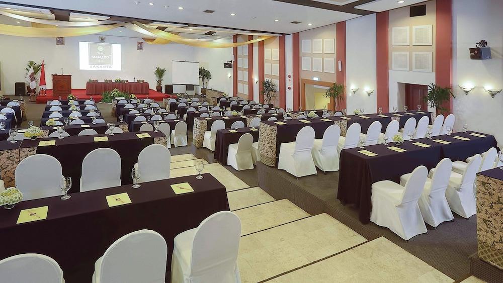 Jayakarta Hotel Jakarta Exterior photo