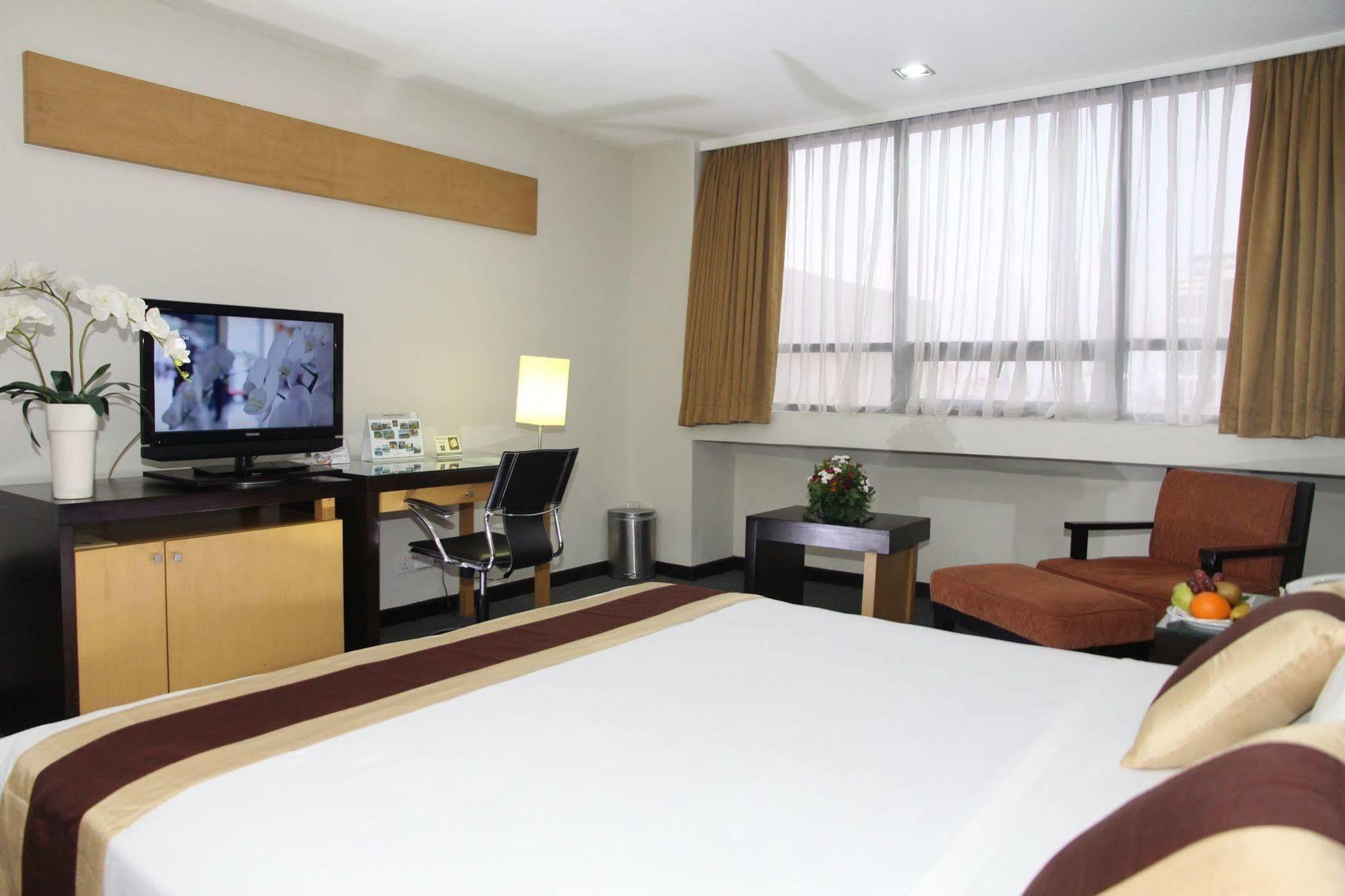 Jayakarta Hotel Jakarta Exterior photo