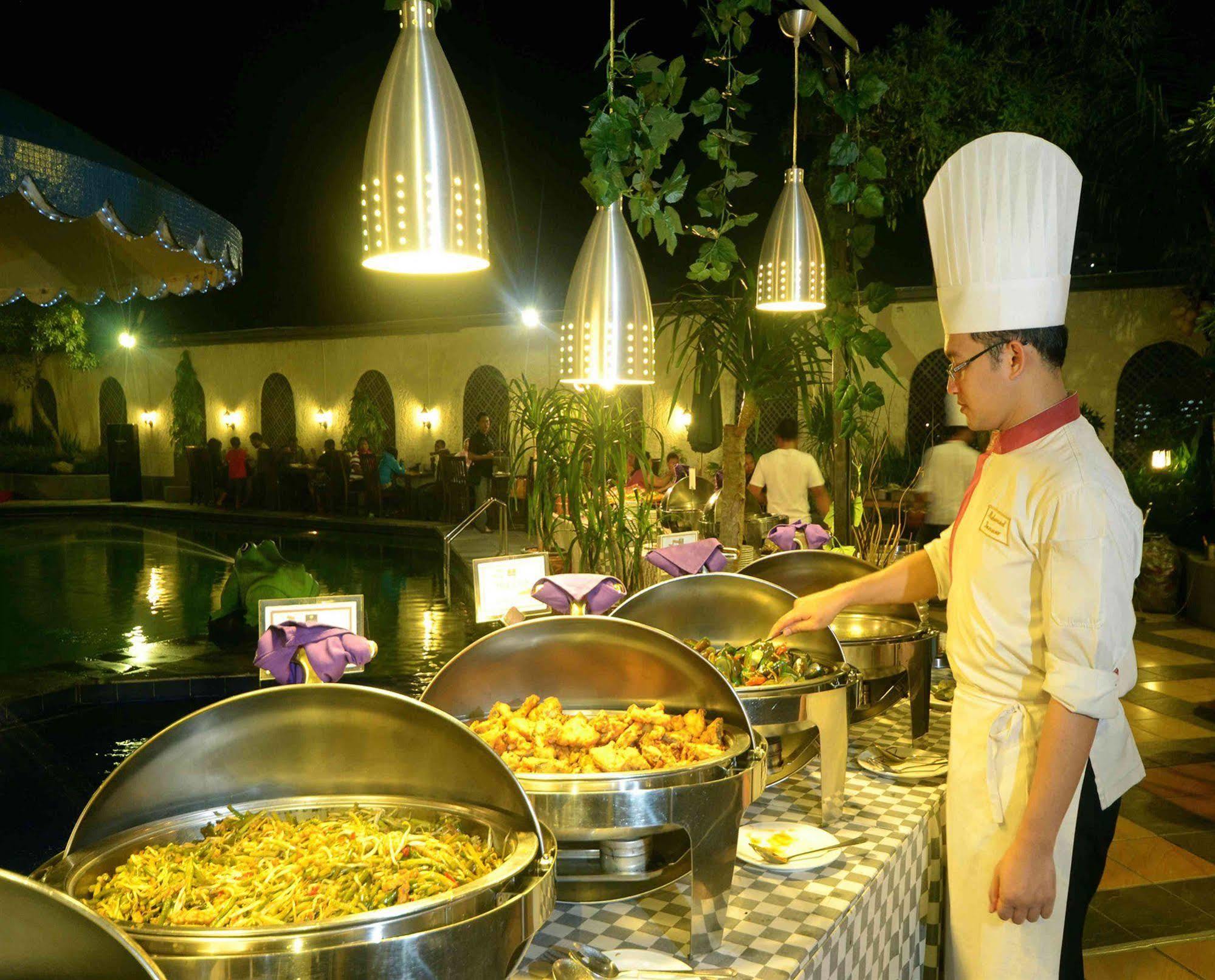 Jayakarta Hotel Jakarta Exterior photo